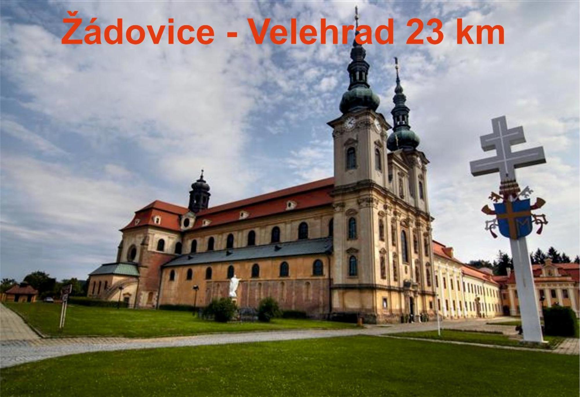 Cyklo Ubytovani A Vinny Sklep Zadovice Luaran gambar